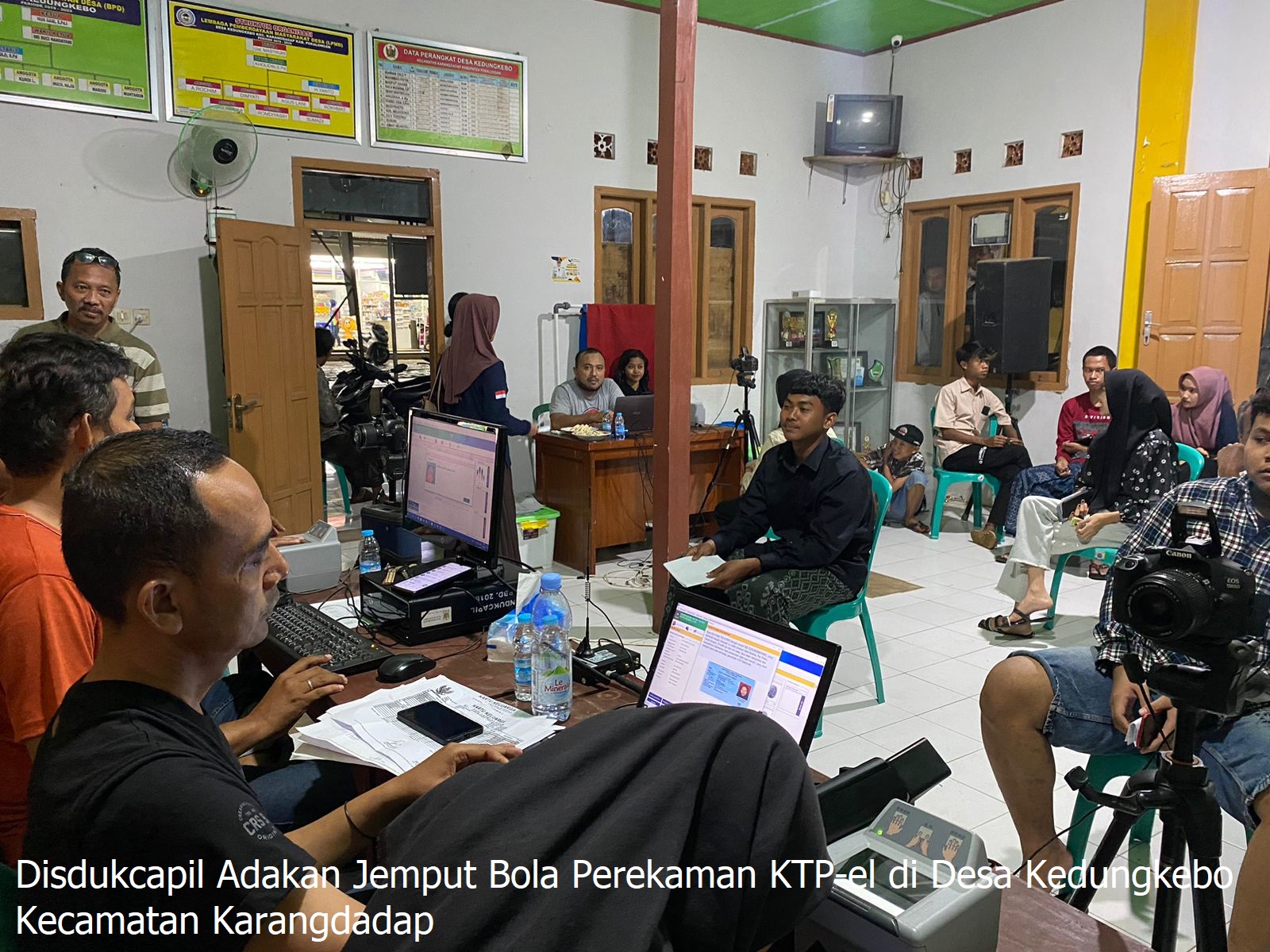 Disdukcapil Adakan Jemput Bola Perekaman KTP-el di Desa Kedungkebo Kecamatan Karangdadap