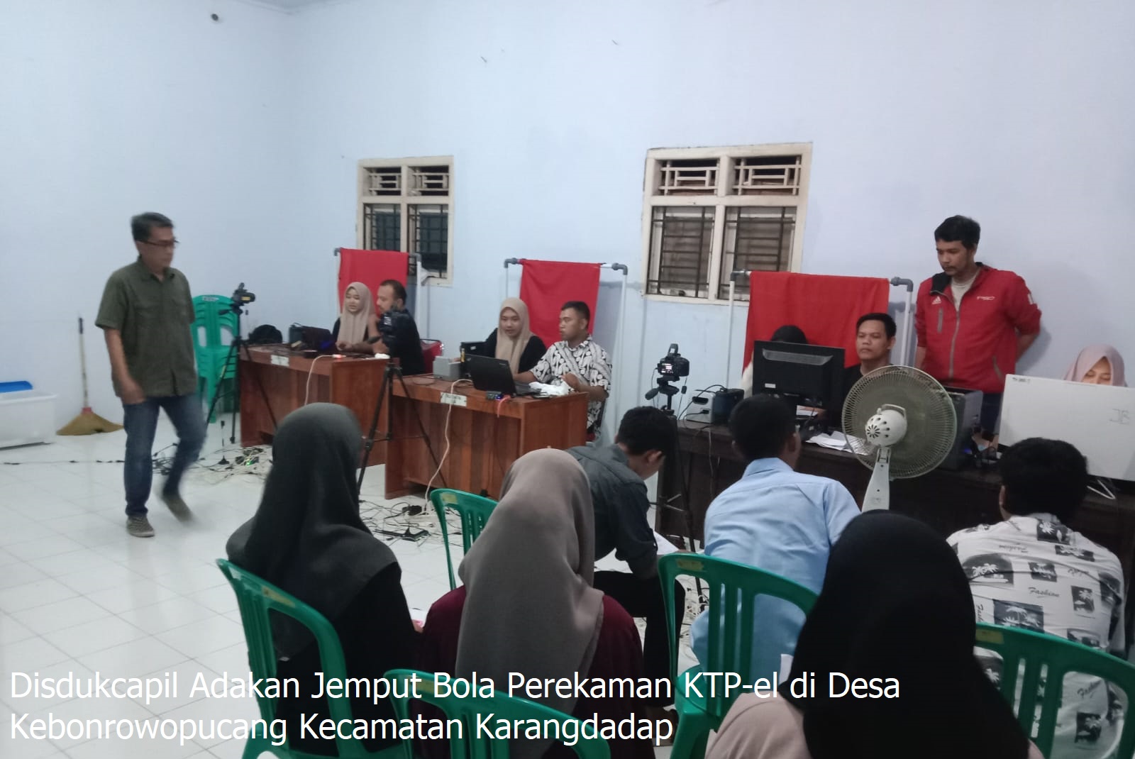 Disdukcapil Adakan Jemput Bola Perekaman KTP-el di Desa Kebonrowopucang Kecamatan Karangdadap
