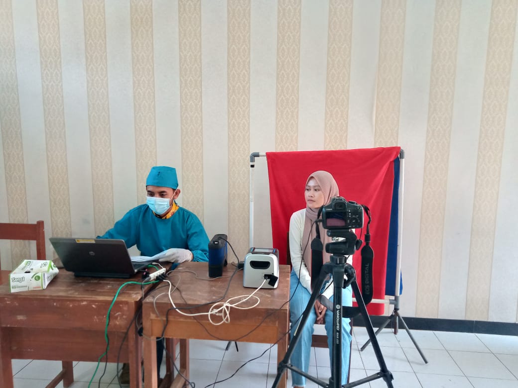 JEMPUT BOLA PEREKAMAN KTP-El DI SMKN 1 KARANGDADAP